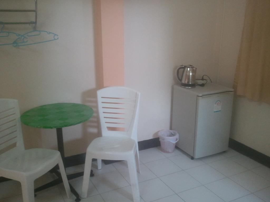 M & A Guesthouse Hua Hin Habitación foto