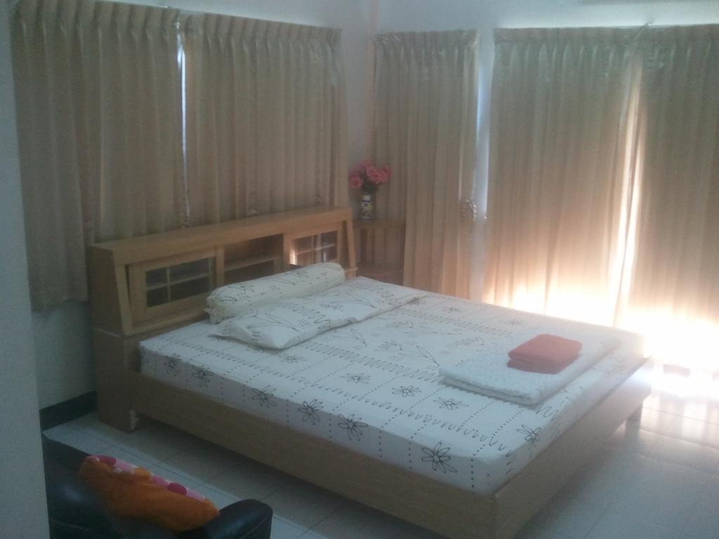 M & A Guesthouse Hua Hin Habitación foto