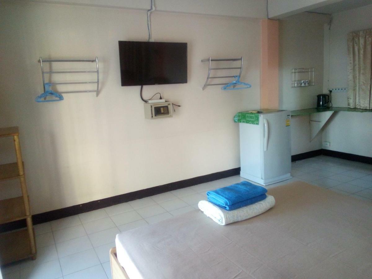 M & A Guesthouse Hua Hin Exterior foto